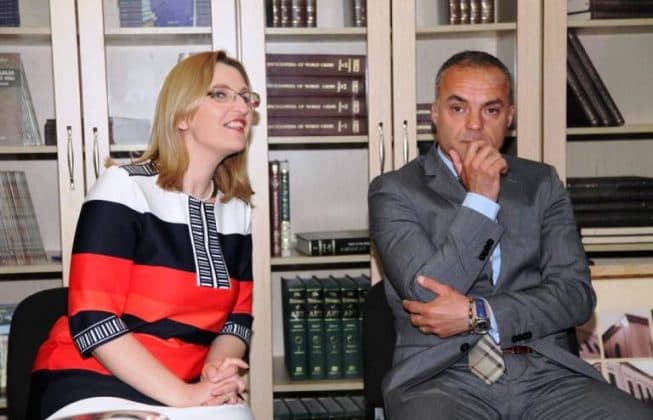 Voltana Ademi nuk i përmban emocionet në mbrëmjen e pashkëve!