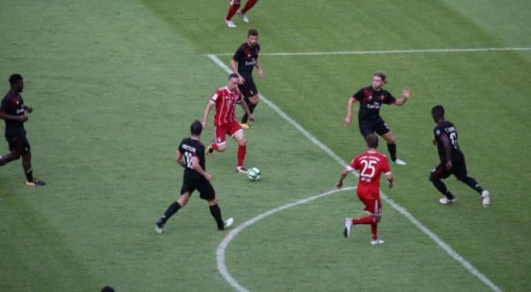 Milan turpëron Bayern