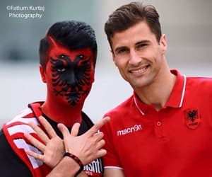 Lamtumira e nje Kapiteni…..  Faleminderit Lorik Cana…