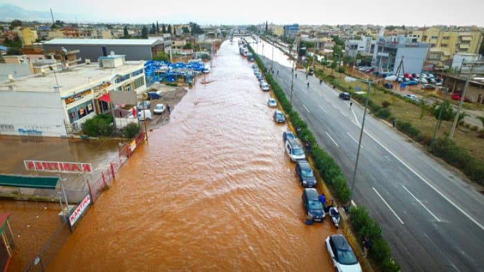 Greqi përmbytje/ Mediat e quajnë katastrofa biblike në Greqi, dhe është vetëm fillimi….