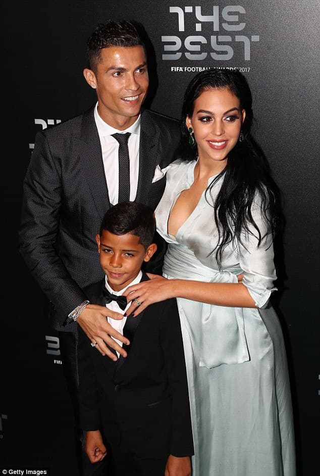 Ronaldo rrëfen ndjesitë e atësisë : Nuk kam kohë të kem fëmijë tjetër