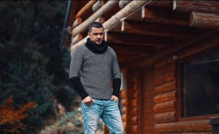 FOTO/ E akuzojnë për keqtrajtim të kafshëve, përgjigjet ashpër Genc Prelvukaj