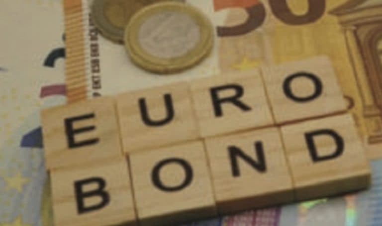 U tërhoqën nga eurobondi, bankat po mbajnë më pak para jashtë vendit