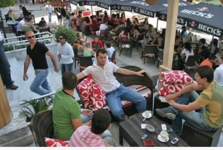 Dogana tregon raportin e muajit Tetor, ja sa TON kafe dhe cigare konsumojmë ne shqiptarët