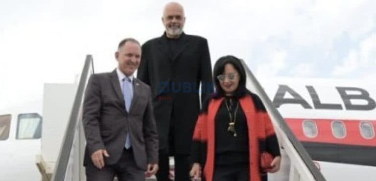 Rama po   e sheh Shqipërinë  gjithnjë e më shumë  nga avioni