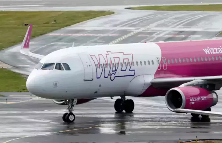 “Wizz Air po na vjedh”, qytetari: Kanë hequr ‘check-in online’, duhet të paguash 45 €‎ në aeroport