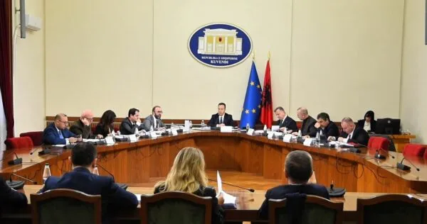 Dalin pamjet nga mbledhja e Këshillit të Mandateve për Ballukun