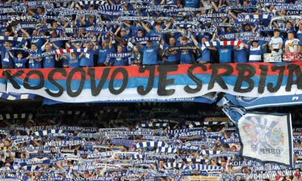 Lech Poznan ndëshkohet nga UEFA  për banerin racist