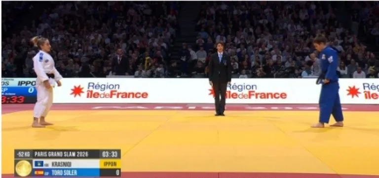 Distria Krasniqi rrëmben medaljen and artë në Paris