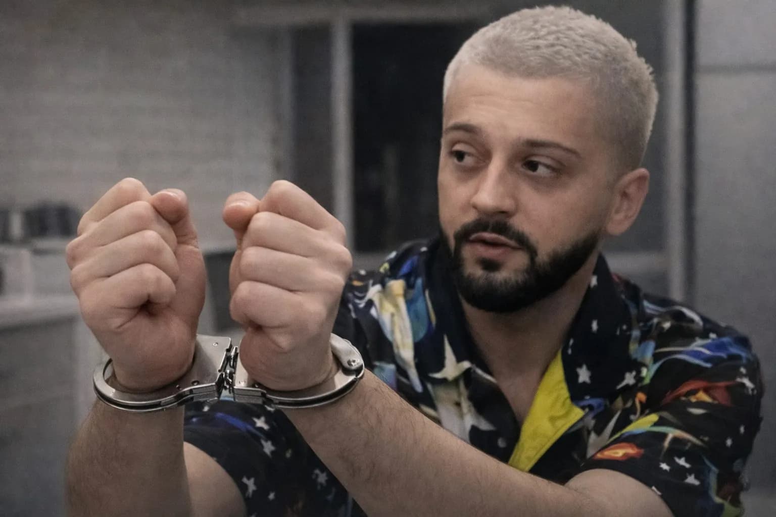 ‘Tronditet’ bota e showbizit, arrestohet Gjesti