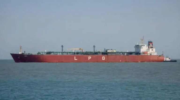 BBC: Irani mund të vendosë taksë për kalimin në Hormuz