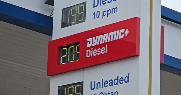 Vlorës ‘i shpërthejnë’ çmimet, nafta fluturon në 209 lekë