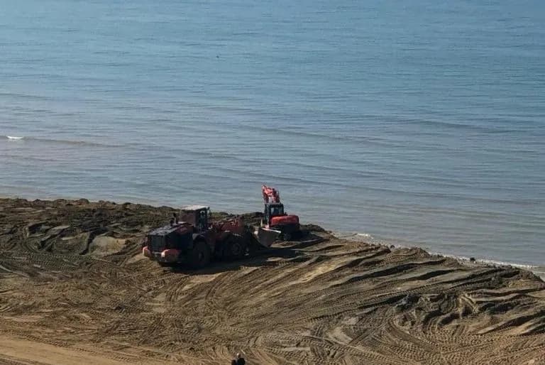 Miliona lekë për shëtitoren Taulantia në Durrës, ujërat e zeza sërish në det