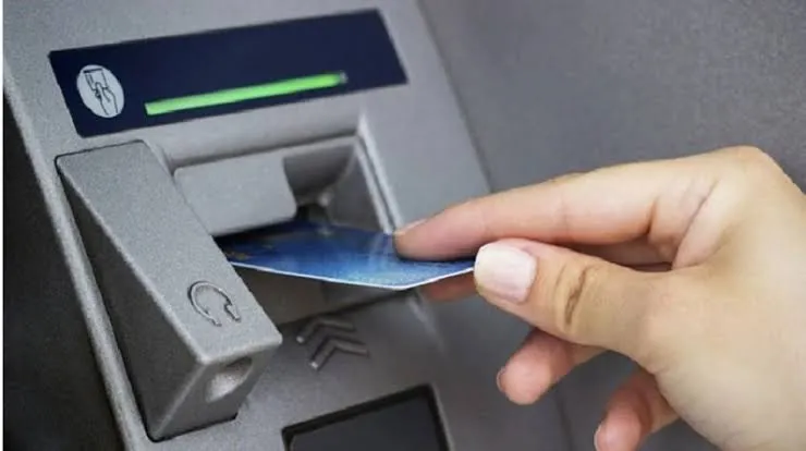 34.5% e llogarive janë bosh; 4.6% zotërojnë 59% të kursimeve