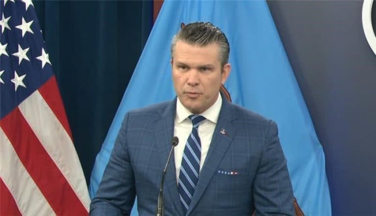 Hegseth shpall “fitore historike”, por armëpushimi është  i brishtë