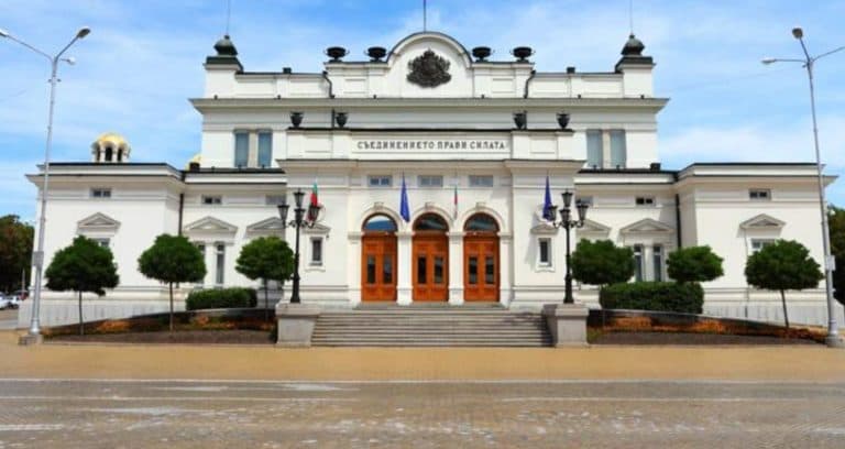 Të tetat në pesë vite, Bullgaria zhvillon sot zgjedhjet e parakohshme
