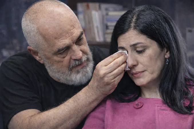 Si i nxorri ‘të palarat’ e Mirlinda Karçanajt shoferi ‘pentito’