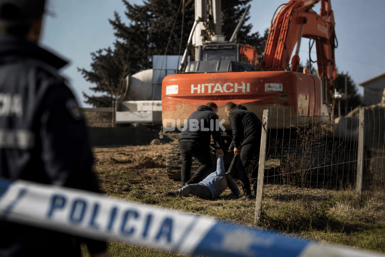 Denoncimi: Skandal në Golem, mafia e pronave dhunon të moshuarën