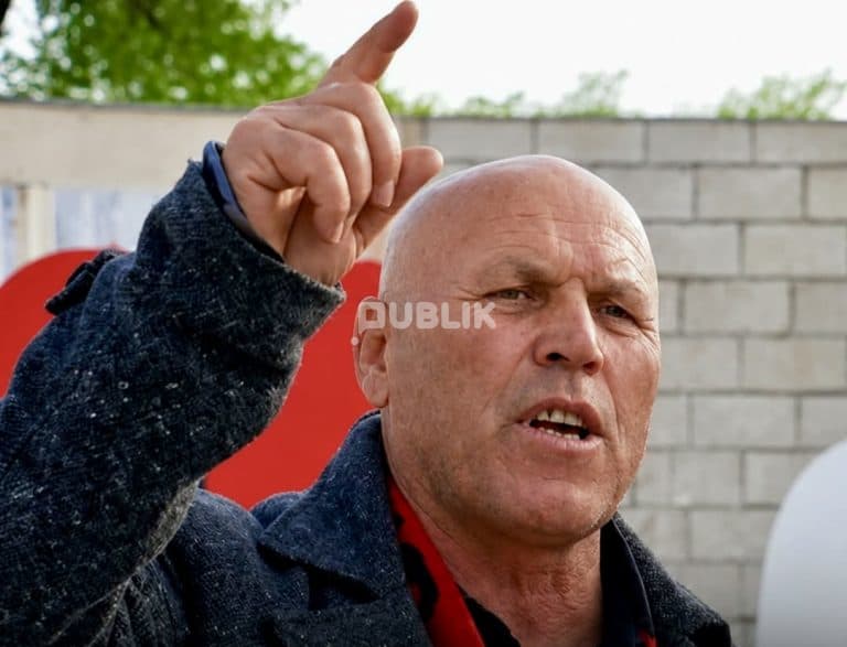 “Djali është në shtëpinë tonë dhe nuk e prekni dot këtu”