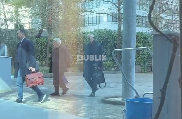 Babai i Ervis Martinajt shkon në GJKKO